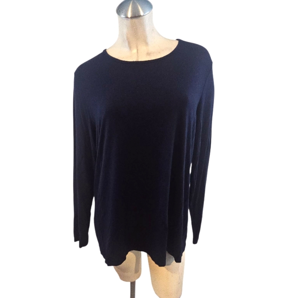 3/$25 Chico's Size 3 12 / 14 Classic Navy Ultimate Tee